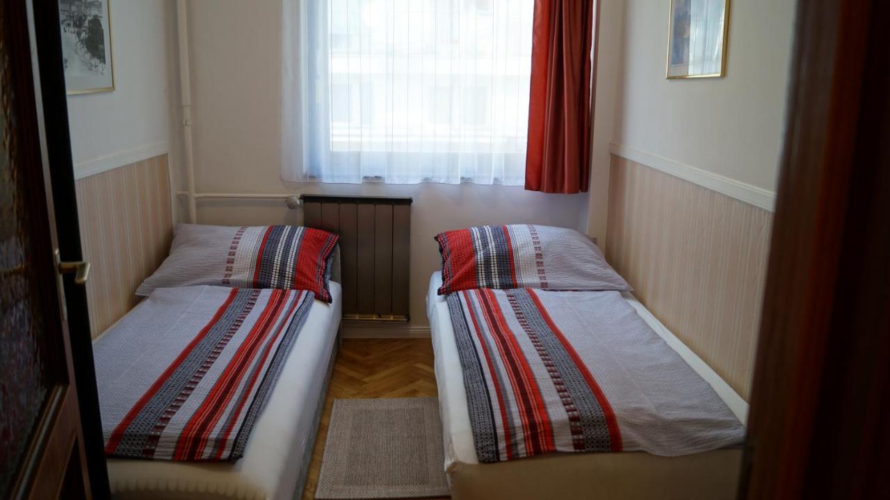 Apartment Sinko - Free Garage Parking, Central, 2 Bedrooms 4 Single Beds, Flexi Check-Out Budapest Extérieur photo