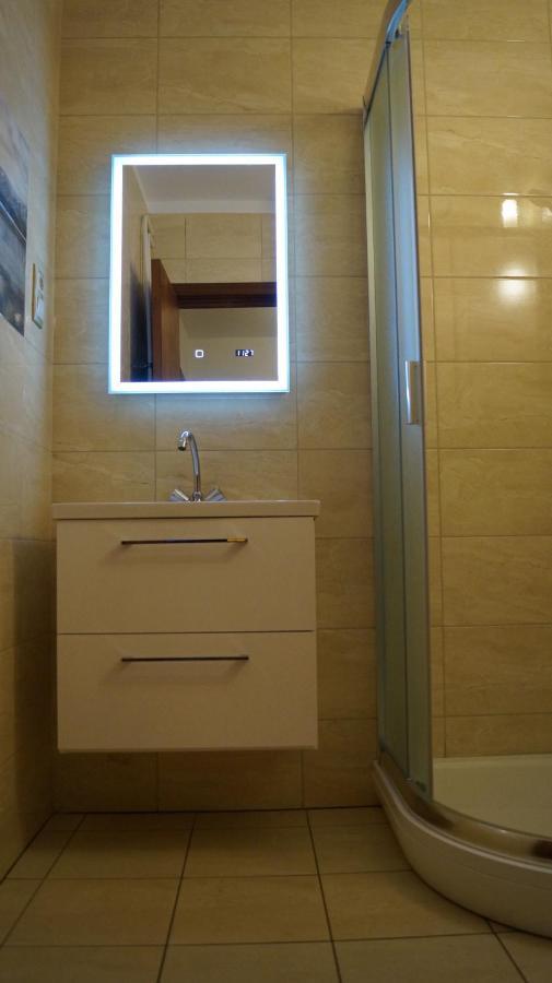 Apartment Sinko - Free Garage Parking, Central, 2 Bedrooms 4 Single Beds, Flexi Check-Out Budapest Extérieur photo