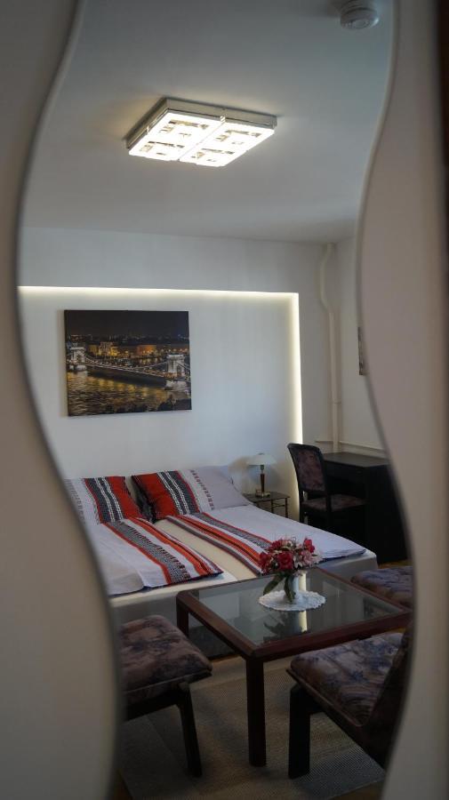 Apartment Sinko - Free Garage Parking, Central, 2 Bedrooms 4 Single Beds, Flexi Check-Out Budapest Extérieur photo